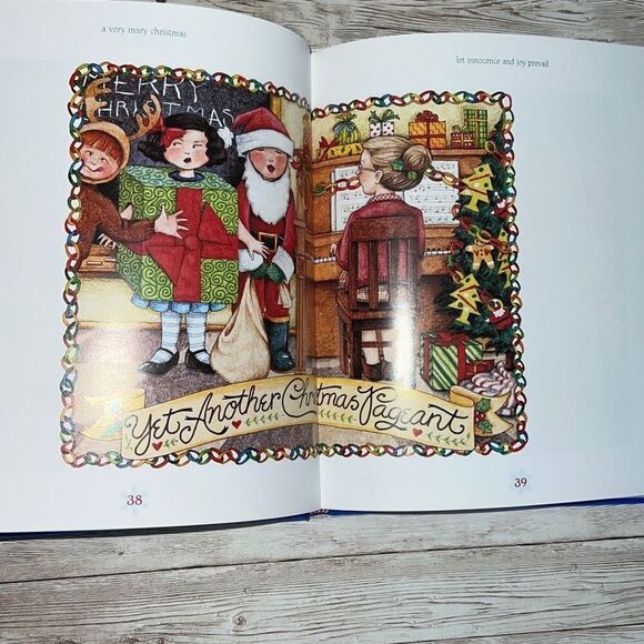 MARY ENGELBREIT A Very Mary CHRISTMAS HC Book w/jacket Collection of Holiday Art - Picture 10 of 15